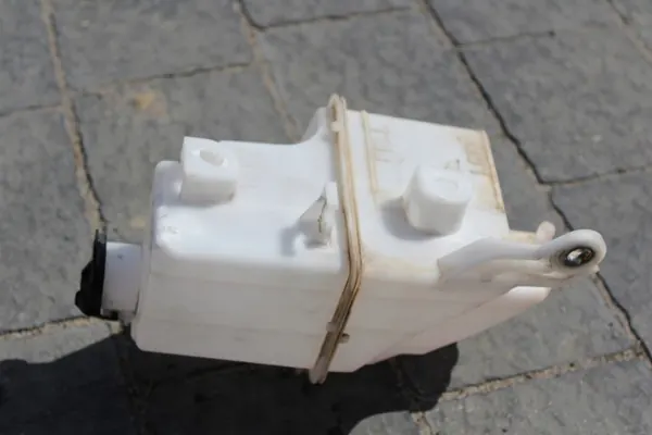 Ausdehnungsbehälter TOYOTA RAV 4 V 16470-25050 image 4