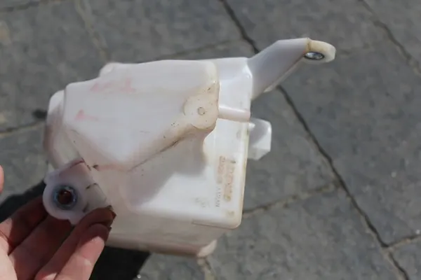 Ausdehnungsbehälter TOYOTA RAV 4 V 16470-25050 image 6