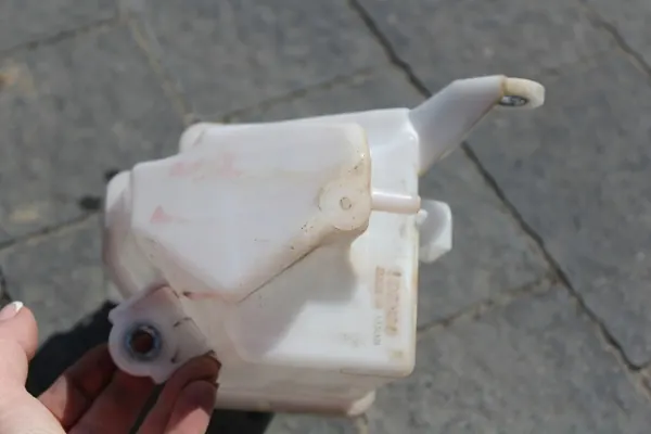 Ausdehnungsbehälter TOYOTA RAV 4 V 16470-25050 image 7