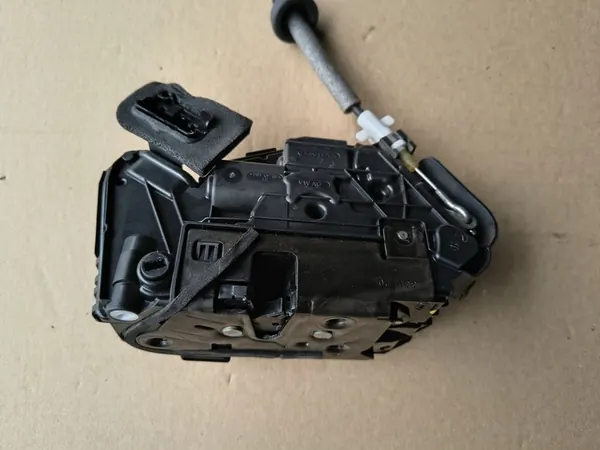 Volkswagen Dörrlås 5NA839015E image 3