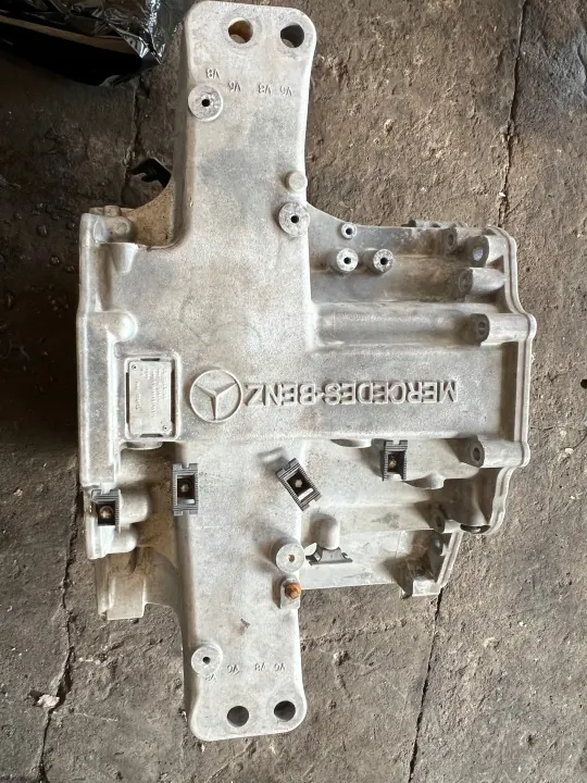 Carter de boîte Mercedes Arocs Actros OEM A9452616126 image 2
