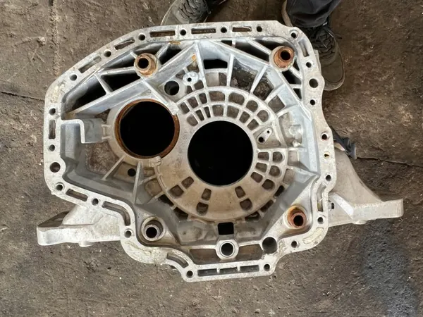 Carter de boîte Mercedes Arocs Actros OEM A9452616126 image 3