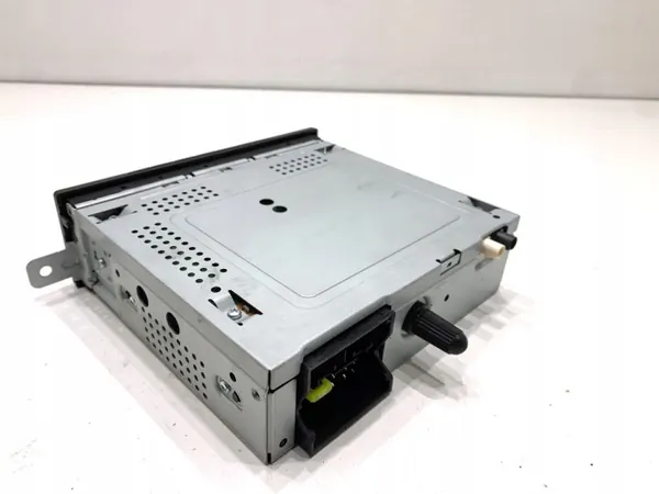 Mercedes Sprinter Radio OEM A9078200301 - Gebruikt image 3
