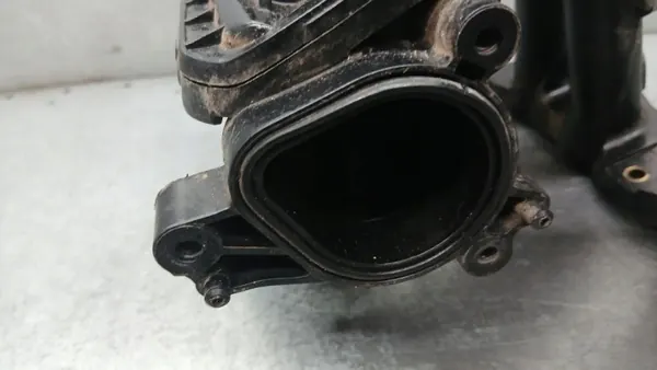 Coletor admissão Peugeot 206 1.1B OEM 9638425180 image 6