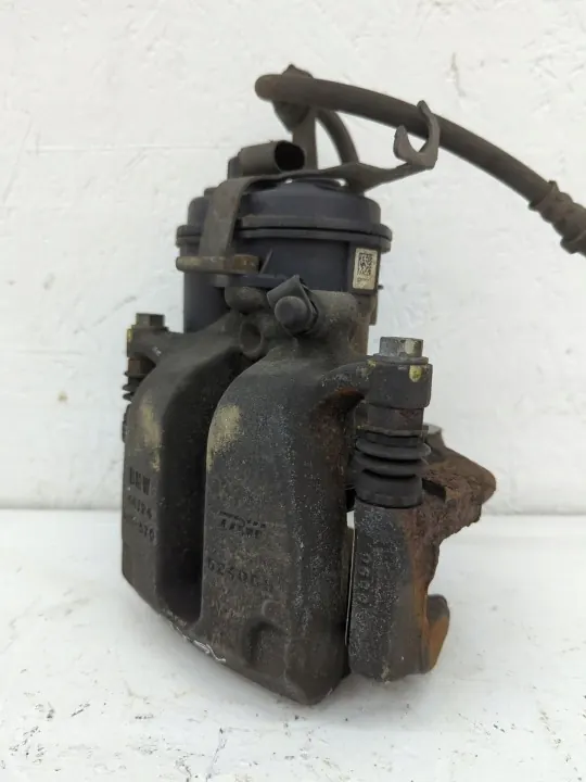 Rear Brake Caliper Right BMW 5 G30/G31 2019 52406B image 5