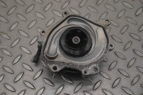 Vattenpump Porsche 911 (991) 3.0L 2017 0PB121005C image 2