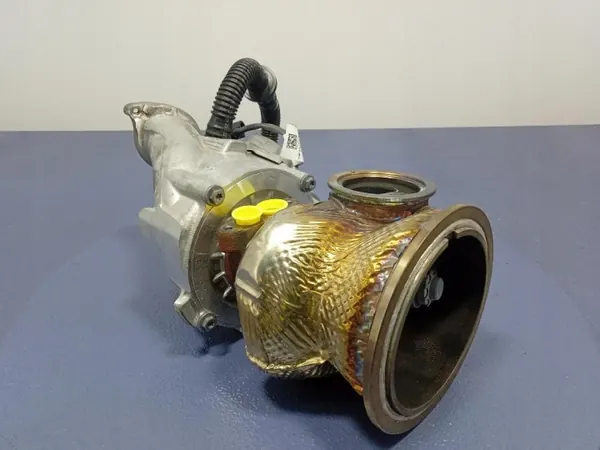 Audi SQ8 Linker turbo OEM 0P2145701H - Gebruikt image 5