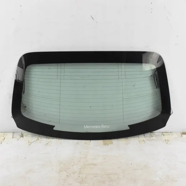 Vitre arrière OEM A2056704600 pour Mercedes W205 Berline image 2