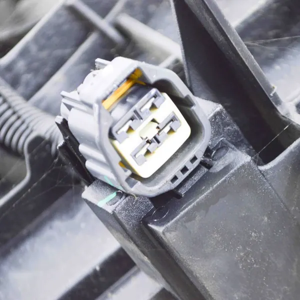 Pièce Refroidissement Tesla Model 3 OEM 155979300A Occasion image 6