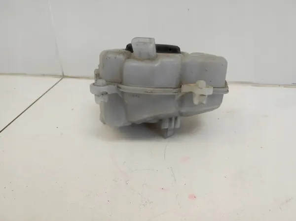 Kühlmittel-Ausdehnungsbehälter VW Tiguan II 2.0 TDI image 4