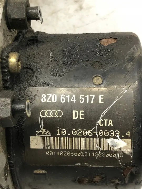 Controlador Bomba ABS OEM 8Z0907379C 8Z614517E Usado image 7