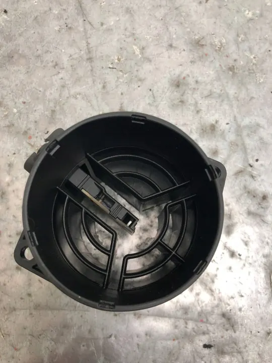 Mercedes Luftmassenmesser OEM A6450900048 - Gebraucht image 4