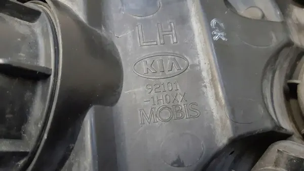 Faros delanteros izquierdo Kia Ceed I 2.0 CRDI HB image 6