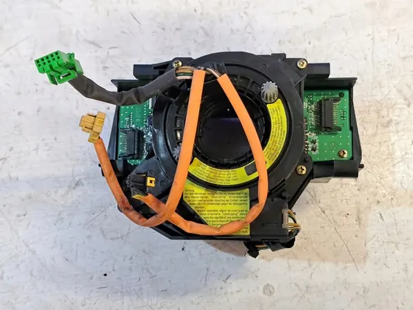 Anel de deslizamento de direção Volvo V50 2.0L 100kw OEM 30773411 image 2