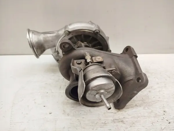 Turbo Volvo 2.4 D5 36002640 OEM image 2