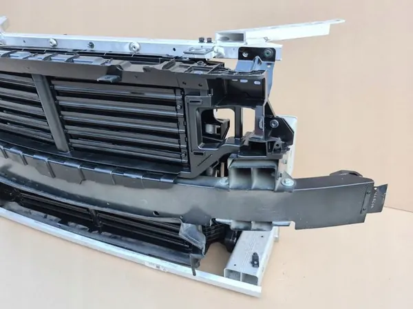 Suporte de Radiador Volvo XC60 II 2.0T image 3