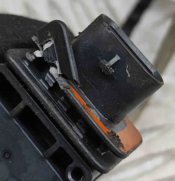 Sensor de temperatura de escape VW T-ROC 2024 05E919519J image 9