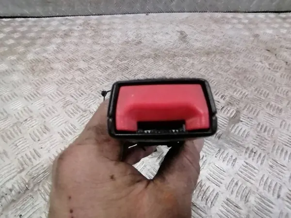 Clip cinto dianteiro direito Ford Focus MK3 2012 OEM BM5161209ABW image 3