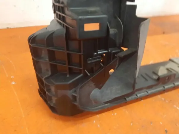 Skoda Frontverstärkung 5J0805588 image 4