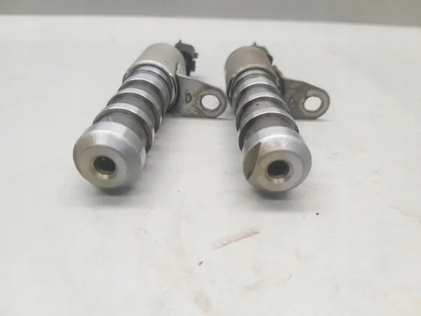 OEM 237964892R Variatoriventtiilianturi - Käytetty image 5