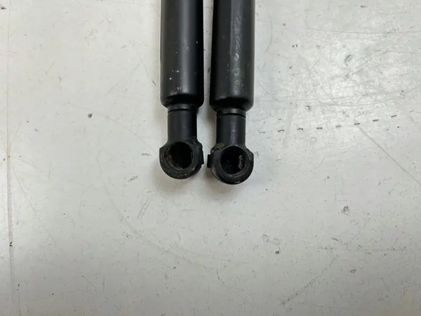 2007 Lexus GS 300 350 430 450H Motorhuv Aktuator 534500W071 image 4