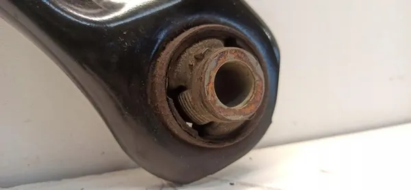 Braccio di controllo anteriore sinistro Nissan Micra K14 545015FA1C image 3