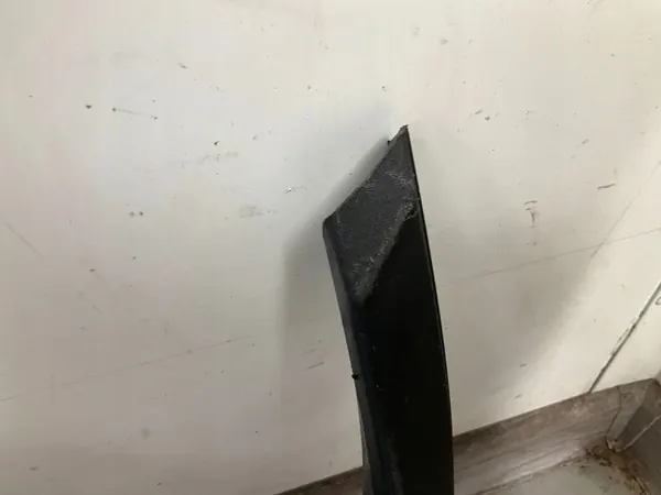 AUDI A4 B8 LIFT 12-16 Bakre Stötfångardiffusor 8K0807521G image 4