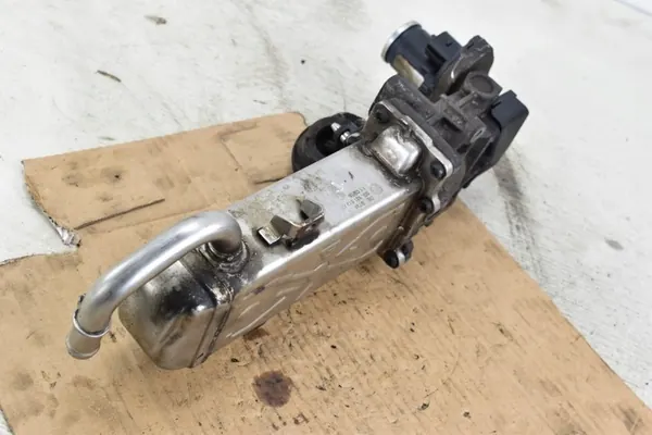 EGR Pakokaasun Jäähdytin VW GOLF VI AUDI A3 8P SEAT LEON II 1.6 TDI image 6