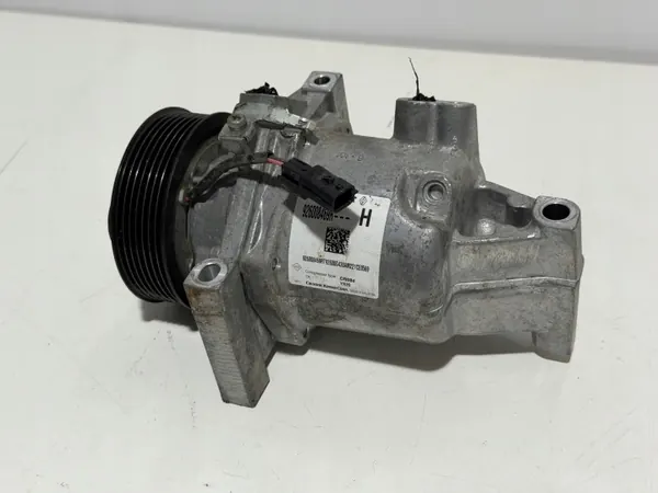 Dacia Sandero Stepway III AC Compressor 926008469R image 2