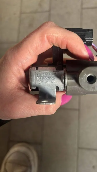 Renault Captur II Klimaanlagenventil OEM 924890055R image 3