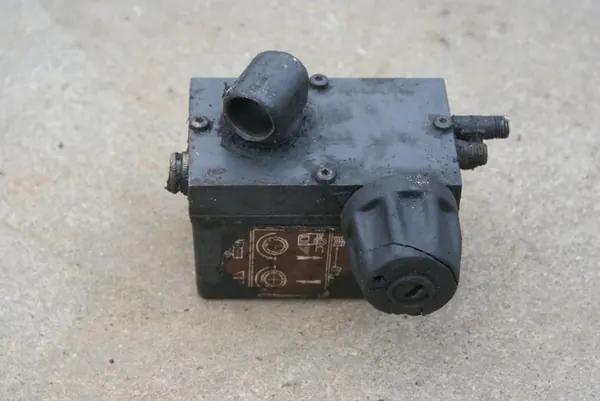 Pompe de levage de cabine Iveco Euro Cargo image 2