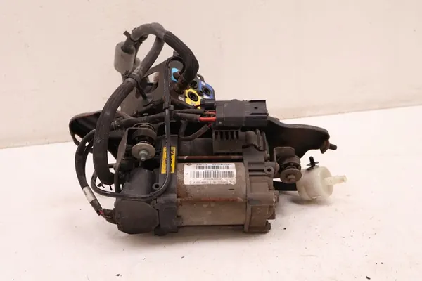 Compressore Jeep Grand Cherokee WK2 image 3