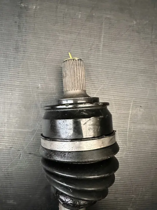 Eixo dianteiro esquerdo Mercedes W156 A2463301201 image 3