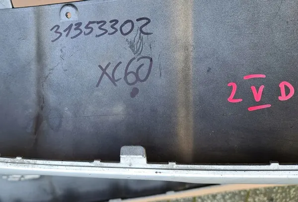 Volvo XC60 Framskärmslist 31353302 image 3