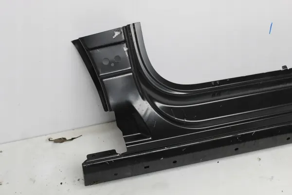 Etuvasen kynnys OEM 1680724380 Peugeot 308 III:lle image 3