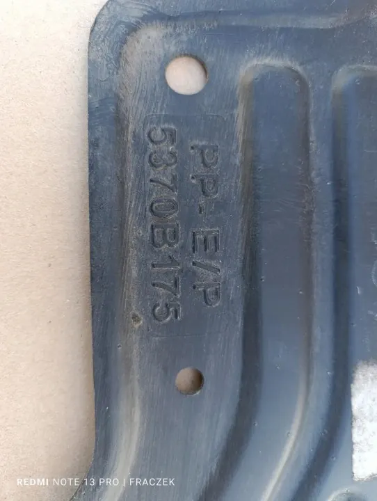 Protector de parachoques inferior OEM 5370B175 Space Star II image 10