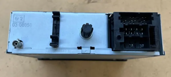 Radio CD d'origine OEM 281150049R pour Renault Master III image 4