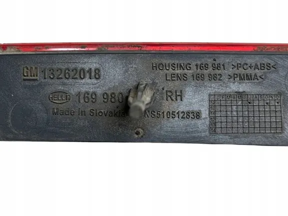 Takapuskuriheijastin OPEL ASTRA J 2009-2015 image 4