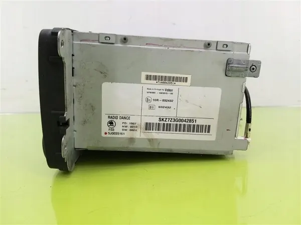Skoda OEM 5J0035161 REMI CD-radio Roomsterille 2006-2015 image 5