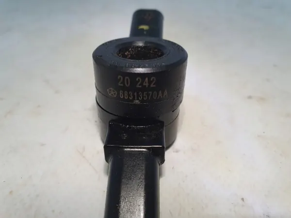 Capteur de cliquetis OEM 68313570AA pour Chrysler Pacifica 2016+ image 3