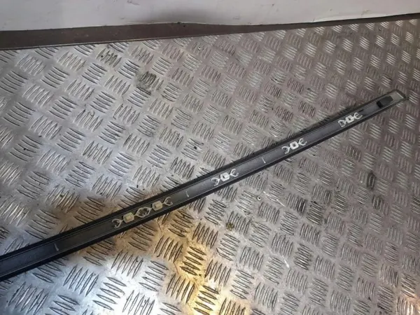 Jaguar XF Dakdrager OEM 8X23-A50463-AF Linkerkant image 4