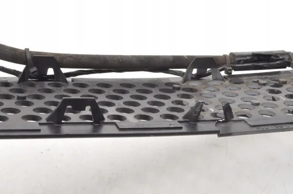 Grille BMW E46 M3 OEM 2694723 - État Utilisé image 6