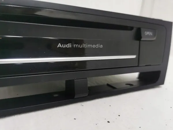 Radio Navigation Audi SQ5 OEM 8R1035670K Occasion image 4