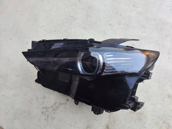 Vasen Full LED -ajovalot Mazda CX-30 Eurooppa dgj1-51040 image 9