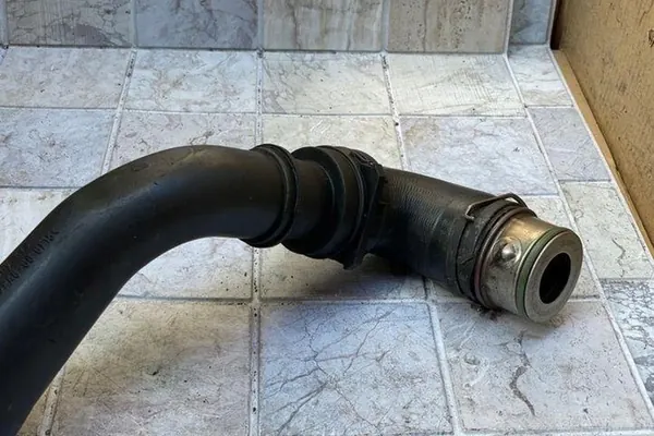 Tubo intercooler VW PASSAT VARIANT B6 2.0L Diesel image 3