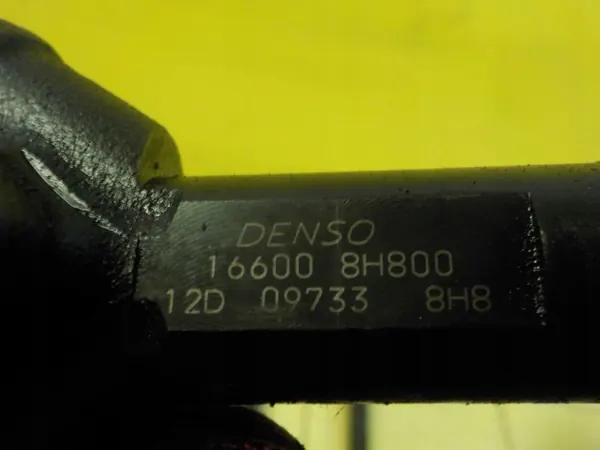 Nissan X-Trail 2.2 DCI Injektor 16600-8H800 image 2