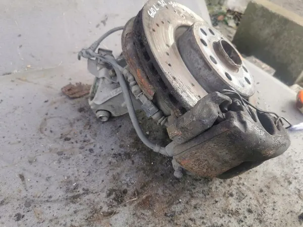 Snodo anteriore sinistro VW Passat B7 TDI image 3