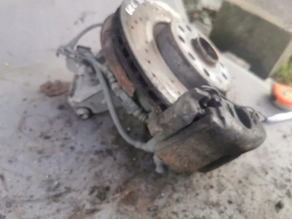 Snodo anteriore sinistro VW Passat B7 TDI image 4