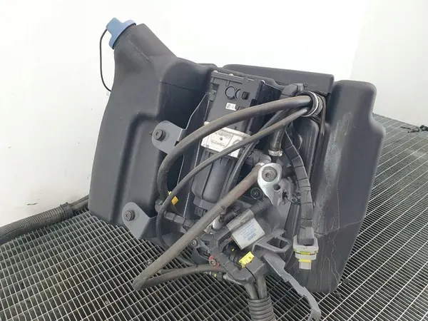 Módulo da bomba do tanque AdBlue DAF XF 106 image 3