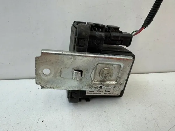 Sirena de alarma Volvo XC90 II OEM 30659758 - Usado image 4